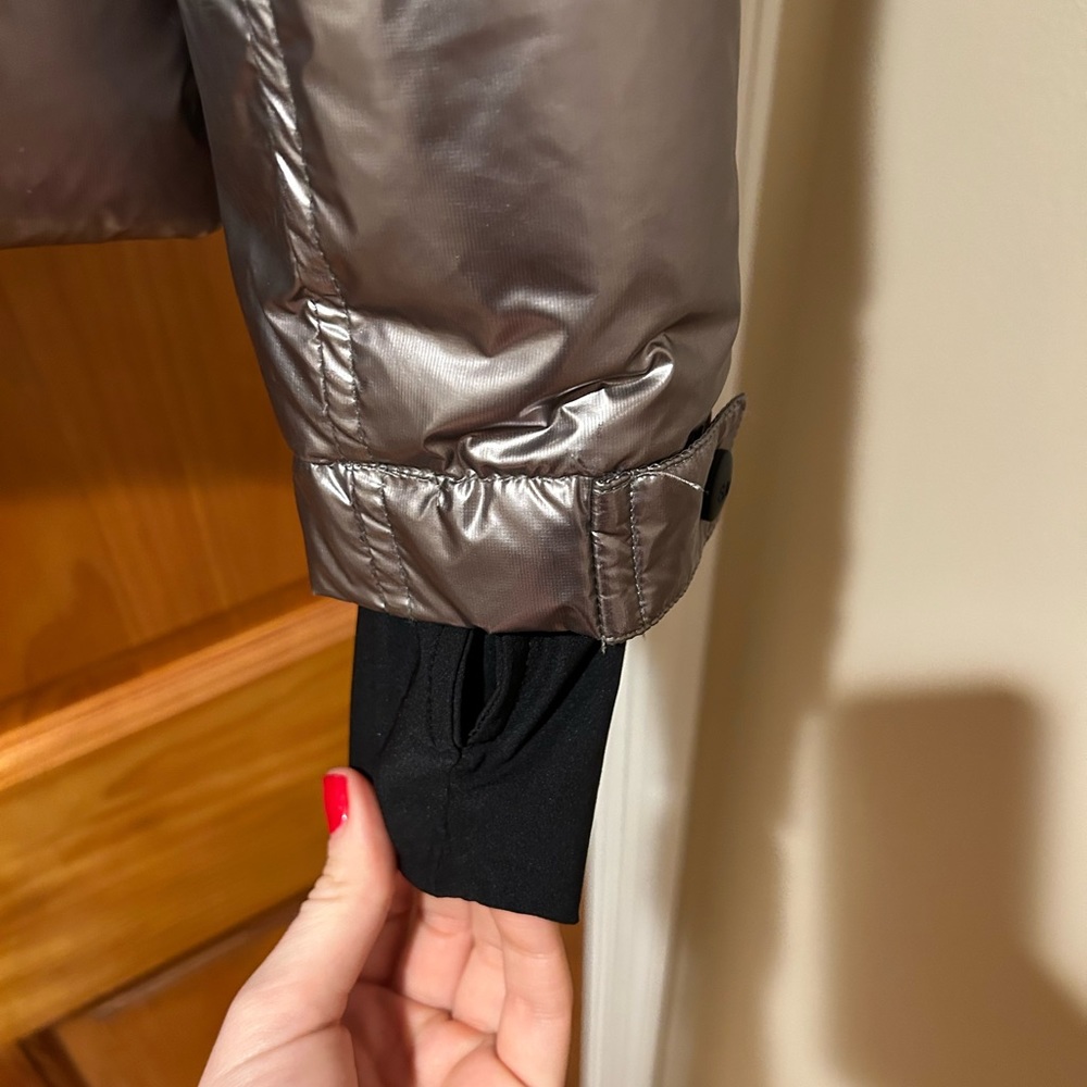 Sam. Freestyle Down Jacket - Picture 6 of 10
